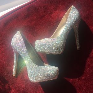 Size 7.5 strassed glass rhinestone pump heels